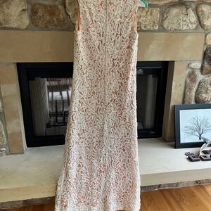 Elegant Lace Sleeveless Dress - Cream